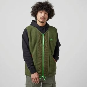 Nike High Pile Zipper Sherpa Fleece Vest